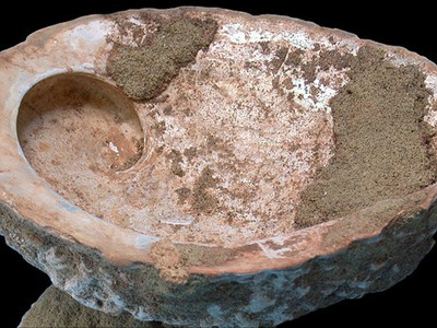 Khai quật 'xưởng sơn' đầu tiên của loài người