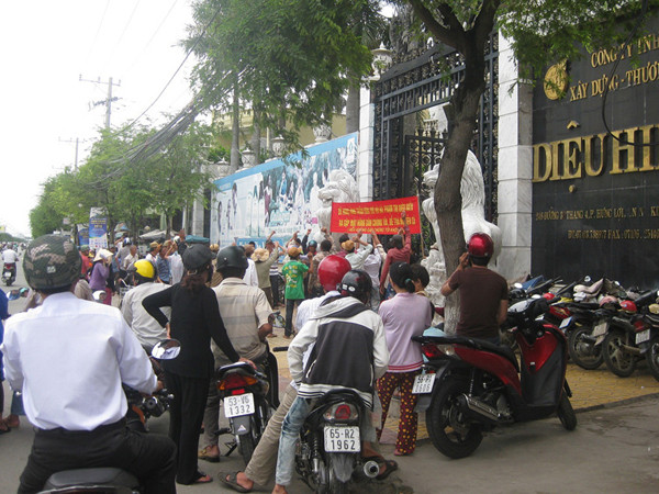 Đòi nợ Công ty Bình An gây lộn xộn kéo dài