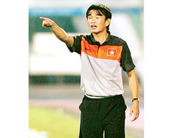 HLV Phan Thanh Hùng: “Tôi chưa nghĩ đến việc làm HLV đội tuyển”