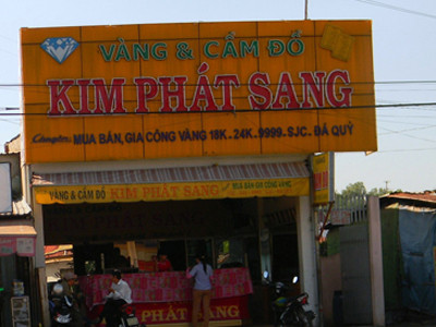 Trộm hơn 50 lượng vàng rồi thuê người rạch lưng để đánh lạc hướng