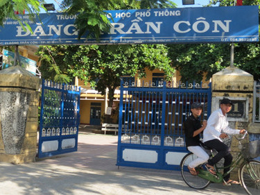 1,25 điểm cũng vào lớp 10: Nhận hết để động viên các em !