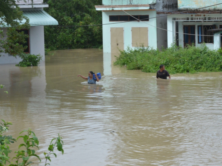 Bình Định: Người chết, nhà trôi bởi 'quả bom nước'