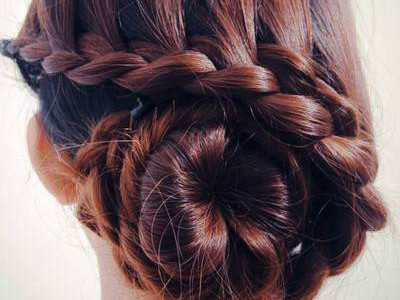 Tóc tết búi sang trọng cho bạn gái