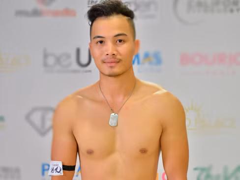 Next Top Model: 'Bản sao' Trần Lập khoe body vạm vỡ