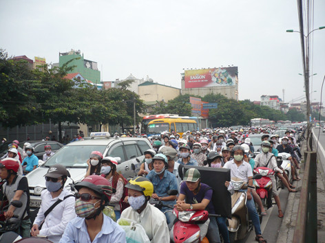 Ùn tắc tại cửa ngõ Thủ đô