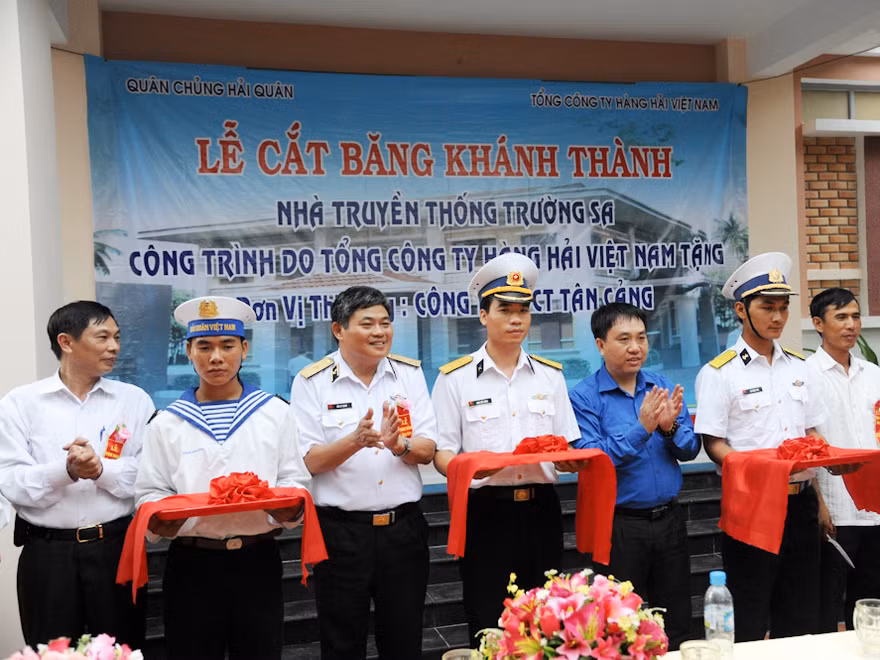 Khánh thành nhà truyền thống Trường Sa