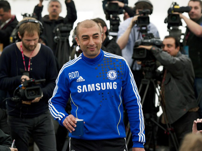 Chelsea khiêm tốn nhận là ‘cửa dưới’