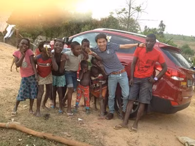 Bơ vơ 4,5 vạn người Việt tại Angola: Cục trưởng nói gì?