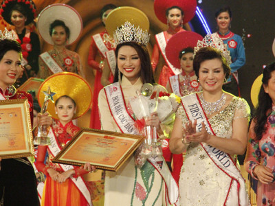 Nguyễn Thị Ngọc Anh đăng quang Hoa hậu các dân tộc Việt Nam