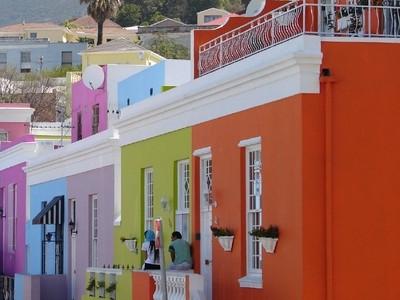 Những thành phố 'màu mè' nhất thế giới