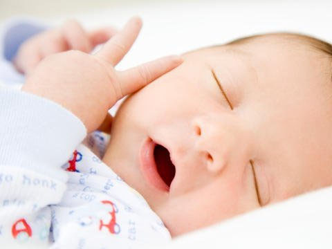 Trẻ ngủ nhiều có khả năng tăng trưởng chiều cao