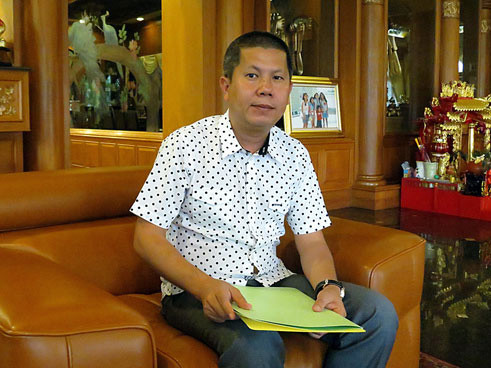 Từ bán thạch đen trở thành tỉ phú