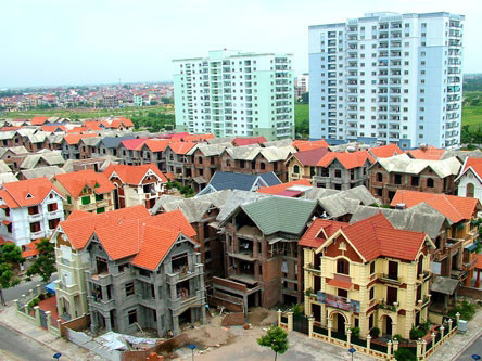 Có tiền thực nên mua bất động sản