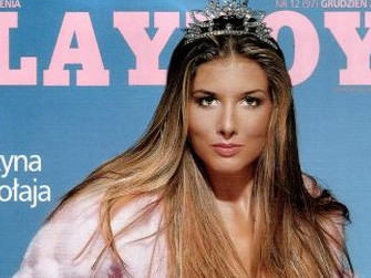 Người mẫu khỏa thân làm chủ tịch đội bóng