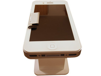 Cận cảnh 'iPhone' màn hình 40 inch độc nhất vô nhị