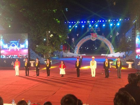 Tuyên dương 10 gương mặt trẻ Thủ đô tiêu biểu