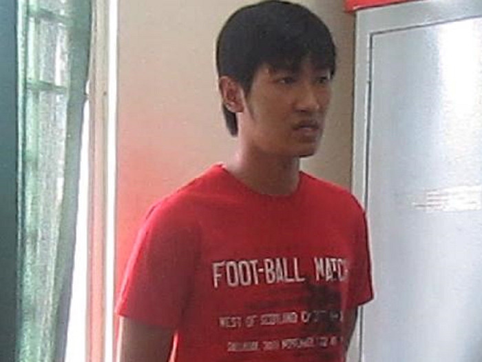 Bắt gọn hai đối tượng cướp giỏ xách