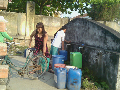 Dân khát, lúa chết