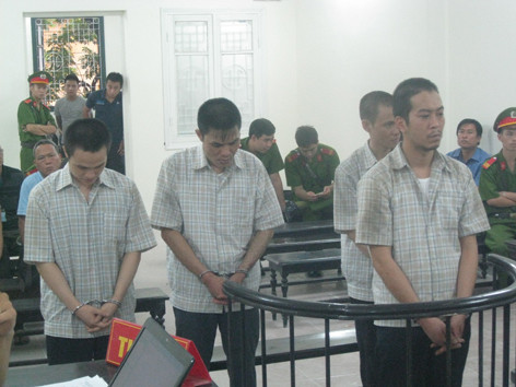 Án chung thân vì giết con riêng của vợ