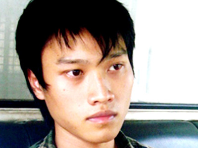 Nam sinh viên đi cướp lấy tiền bao bạn gái