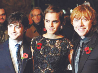 Ba nhân vật chính trong buổi ra mắt tại London