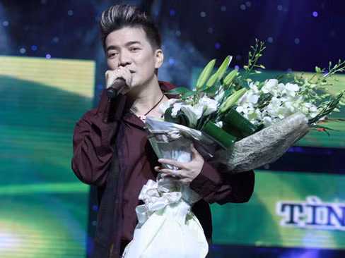 Đàm Vĩnh Hưng bớt 'nóng' sau scandal