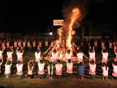 Lửa trại truyền thống