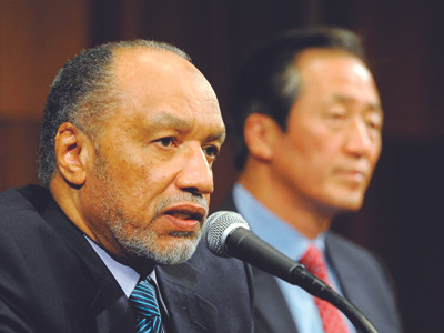 Ông Bin Hammam bị FIFA cấm tham gia hoạt động bóng đá suốt đời. Ảnh: Getty Images