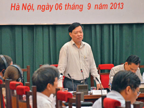 Cách gì tránh vỡ quỹ BHXH?