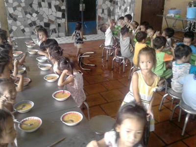 Những đứa trẻ bị bỏ rơi mang họ Huỳnh