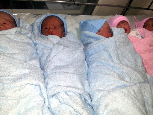 Sản phụ 28 tuổi sinh 5 tại Bệnh viện Từ Dũ