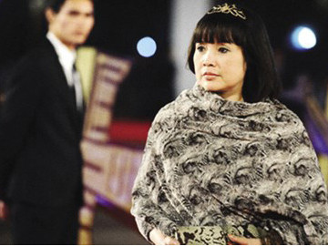 'Em bé Hà Nội' Lan Hương và những cuộc tình ngang trái