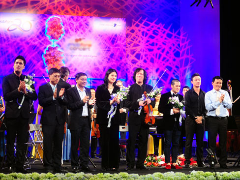 Đêm giao hưởng huyền diệu của âm thanh - ánh sáng