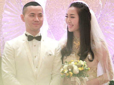 Á hậu Thùy Trang rạng rỡ bên chú rể điển trai