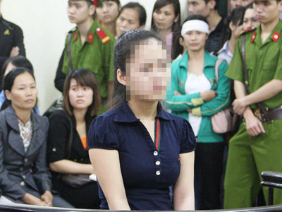 Nữ sinh 14 tuổi giết bạn lĩnh án 9 năm tù