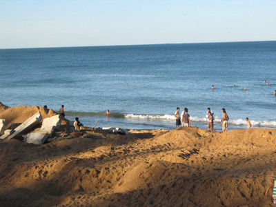 Bao giờ Cửa Tùng mới lấy lại danh hiệu “Nữ hoàng bãi tắm”?