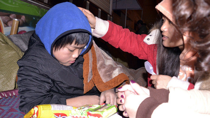 Đêm trắng Hà thành với người vô gia cư