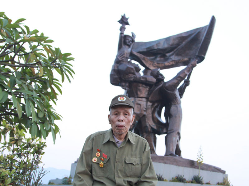 Nhớ Tướng Giáp, người lính già trèo đồi thăm chiến tích