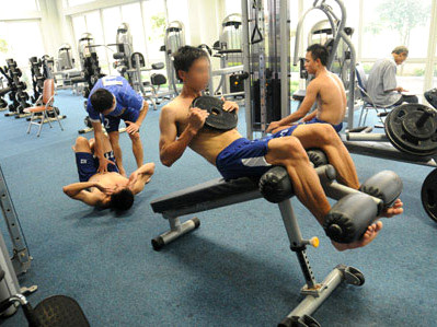 Uống thuốc tăng cơ, bắp chuột to như... mèo, 'cậu nhỏ' èo uột