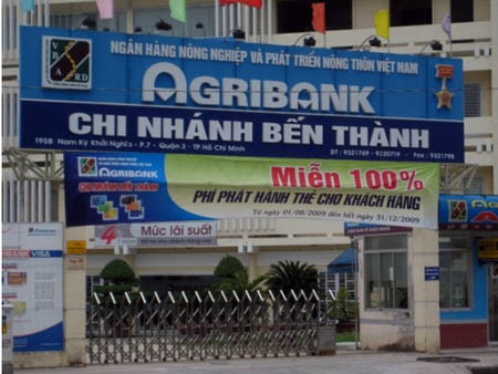 Bắt giam nguyên giám đốc Agribank Bến Thành