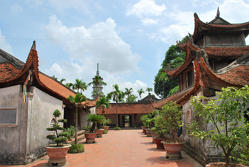 'Ninh Phúc Thiền Tự': Vươn thẳng trời cao