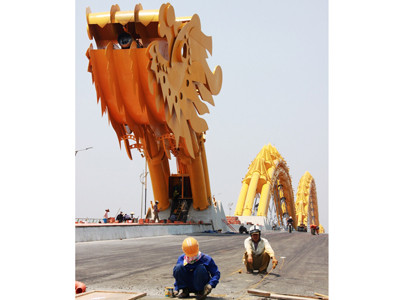 Đăng ký Cầu Rồng thép vào kỷ lục Guinness