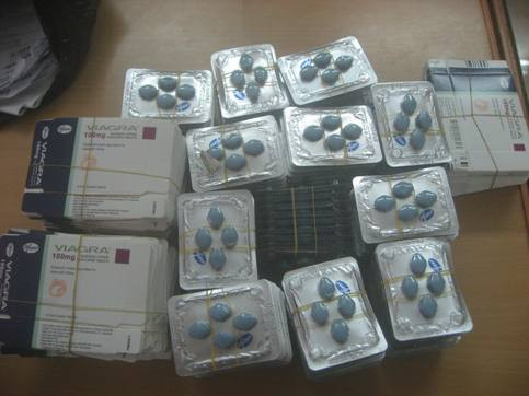 ‘Choáng’ với Viagra giá siêu rẻ