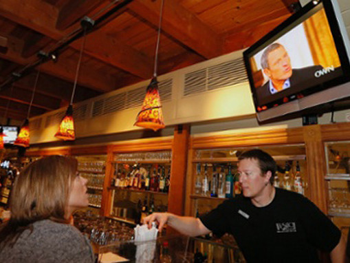 'Armstrong thiếu trung thực'