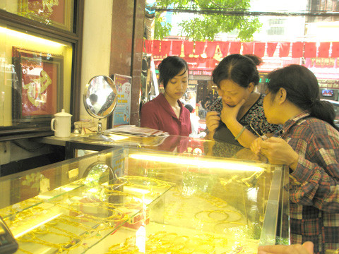 Cho nhập vàng không giới hạn