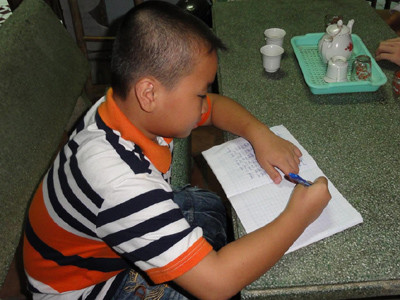 Một học sinh tật nguyền giàu nghị lực