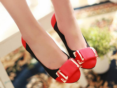 Sắm giày xinh đi chơi ngày lễ