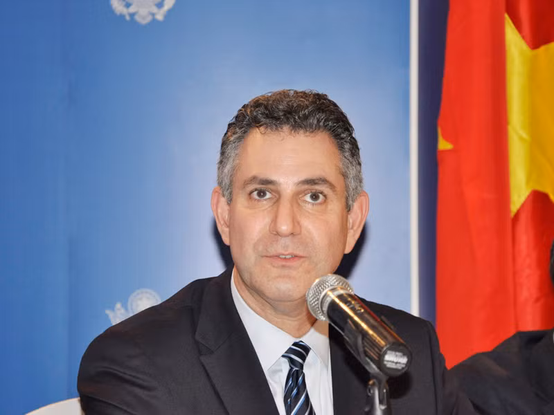Thứ trưởng Thương mại Mỹ Francisco Sanchez Ảnh: Đ.P