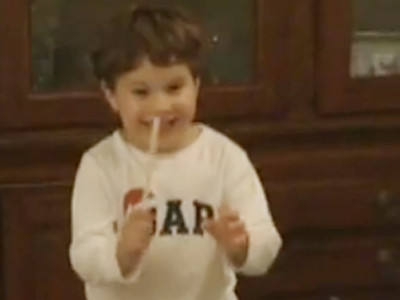 'Nhạc trưởng' thiên tài ba tuổi