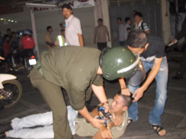 Quyết chống đua xe, thí điểm CLB bắt cướp